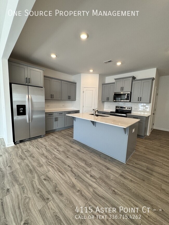 Foto del edificio - 4115 Aster Pt Ct