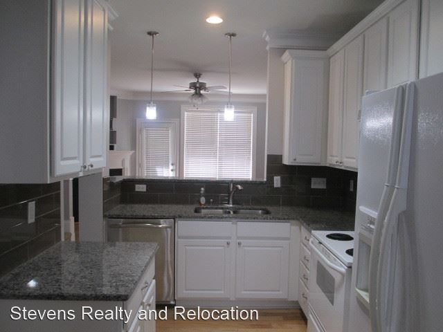 Foto del edificio - 2 br, 2.5 bath House - 8213 City Loft