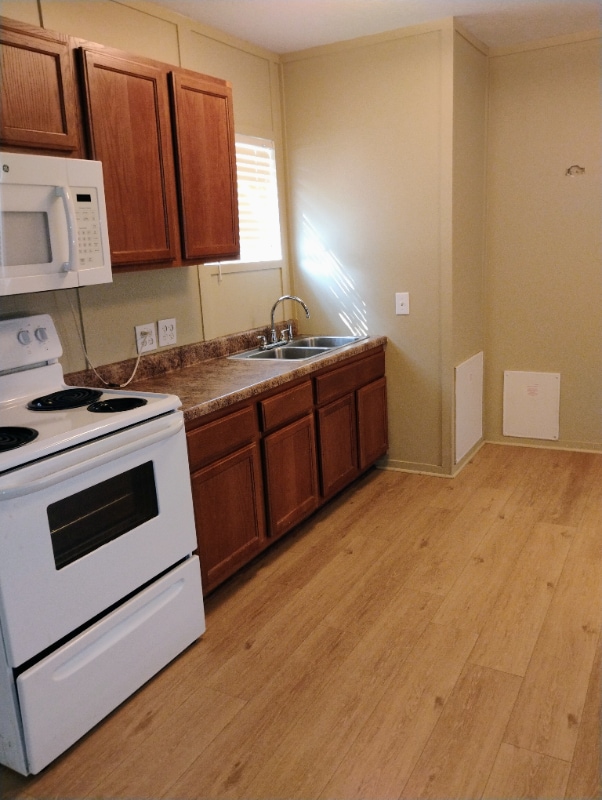 Building Photo - 5510 Lavey Ln