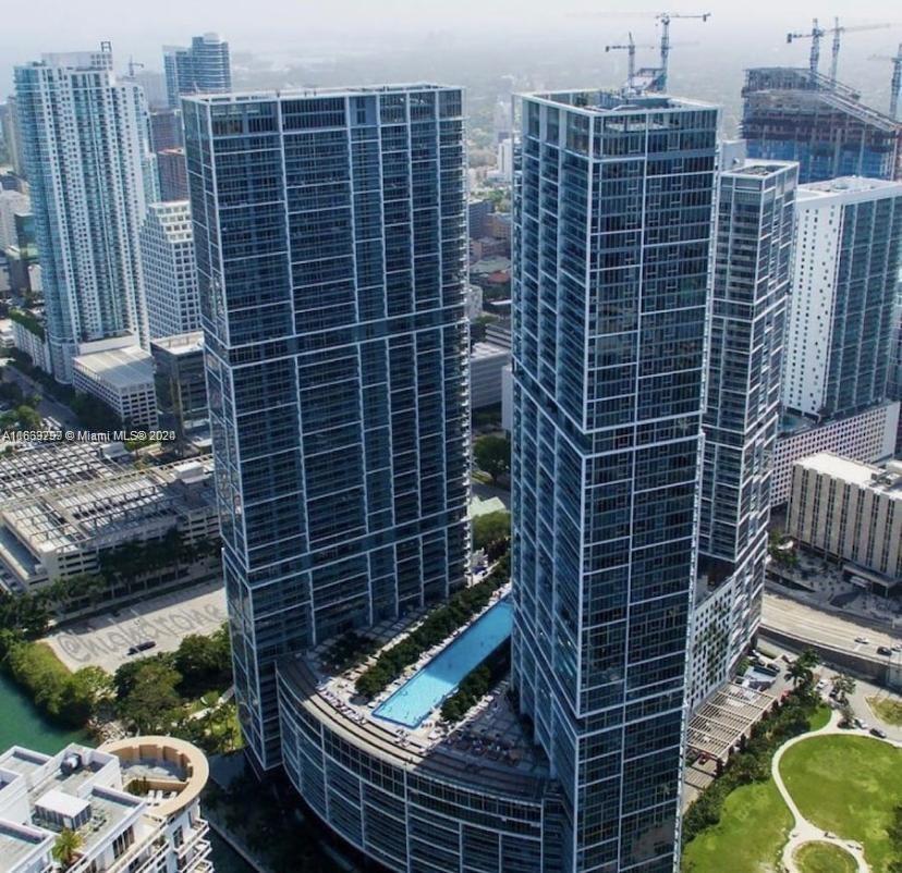 Foto principal - 475 Brickell Ave