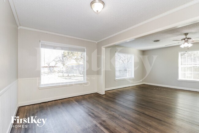 Foto del edificio - 3500 Creston Ave