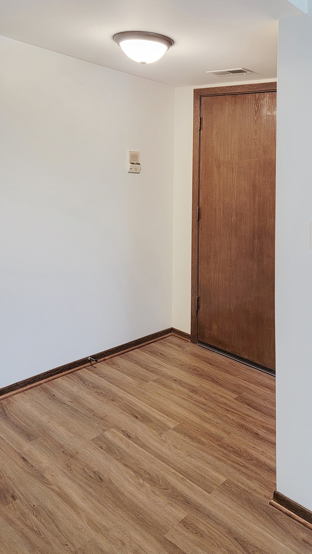 Building Photo - 207 Uteg St