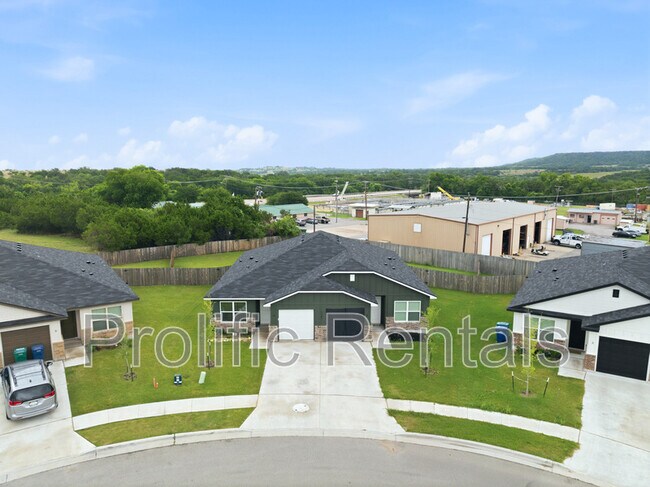 Foto del edificio - 1247 Concord Dr