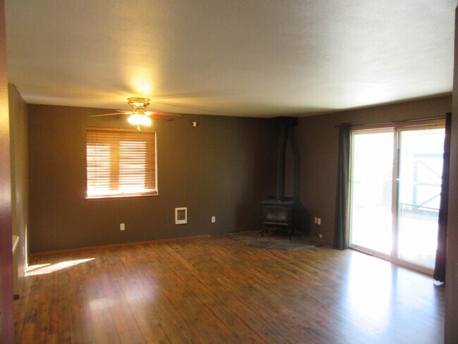 Foto del edificio - 2007 N Blossom Ct