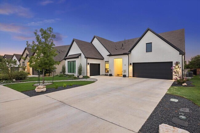Building Photo - 437 Trabuco Bnd