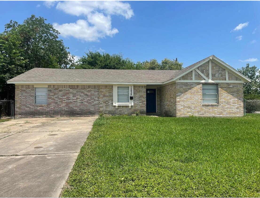 Foto principal - 12939 Scott St