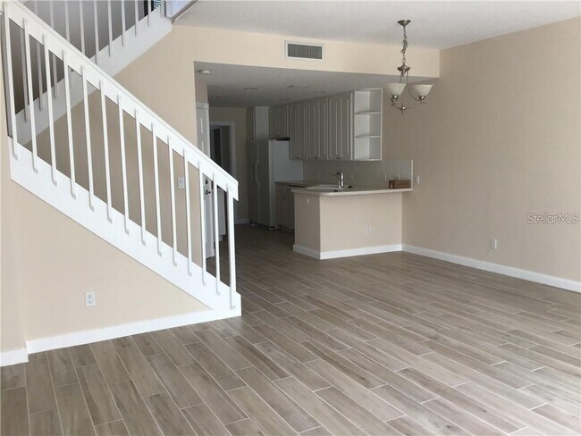 Foto del edificio - 7580 Andora Dr