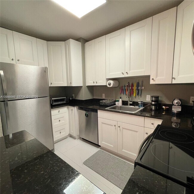 Foto del edificio - 1380 SW 11th St