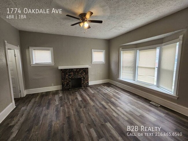 Foto del edificio - 1774 Oakdale Ave