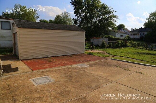 Building Photo - 8509 Pilot Ave
