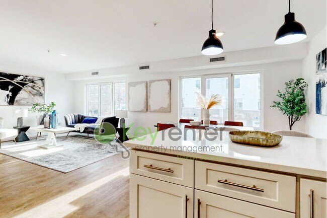 Foto del edificio - 176 Pennington Ave