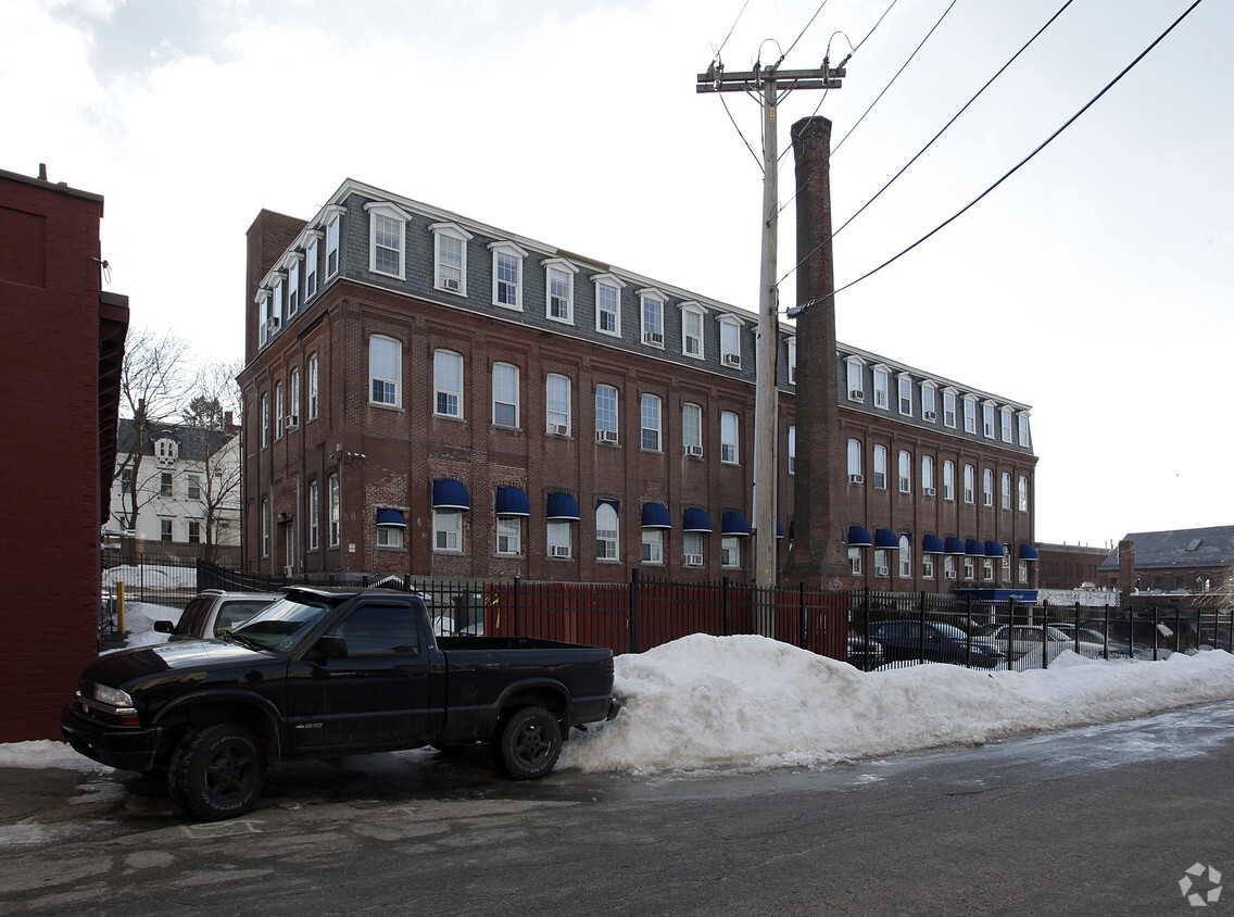 Building Photo - Willow Loft Apartments