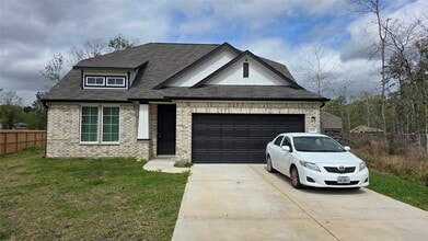 Building Photo - 1015 Thor