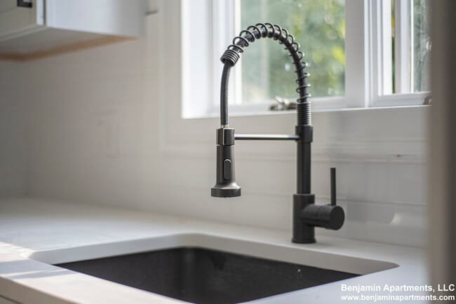 Building Photo - 39 Endicott St