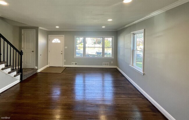 Building Photo - 3 br, 2 bath Townhome - 837 Bosley Avenue