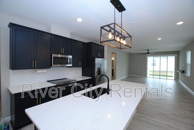 Building Photo - 6997 Red Timber Rd