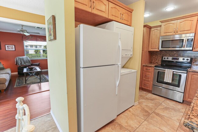 Building Photo - 2521  Pansey Lane 7-A Delray Beach Fl 33445