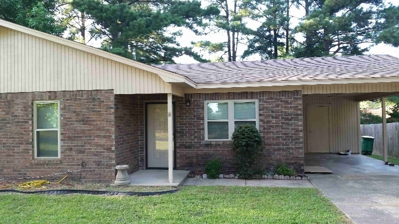 Primary Photo - 8 Riata Ct