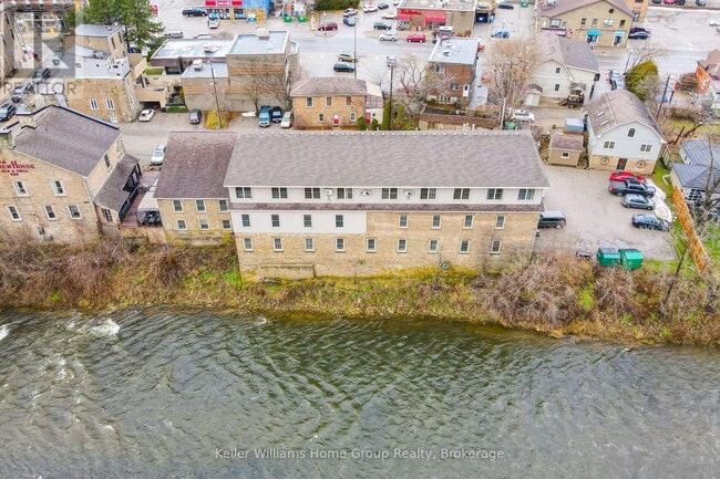 Building Photo - 160 St David St S