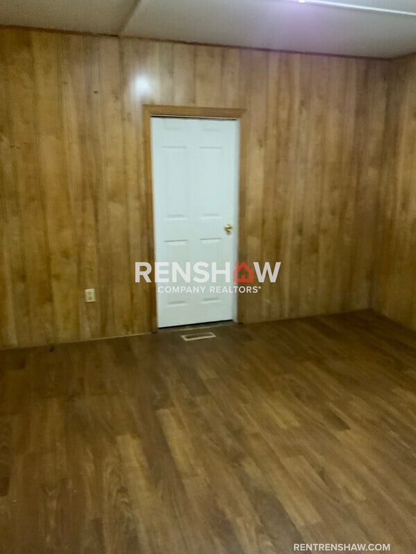 Building Photo - 1390 Cumberland St