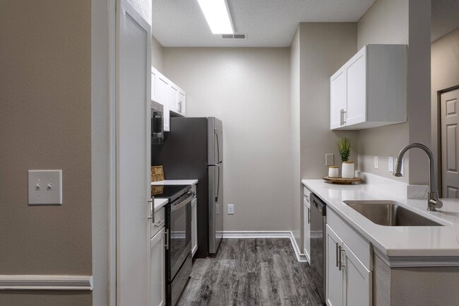 Building Photo - Wyndchase Aspen Grove