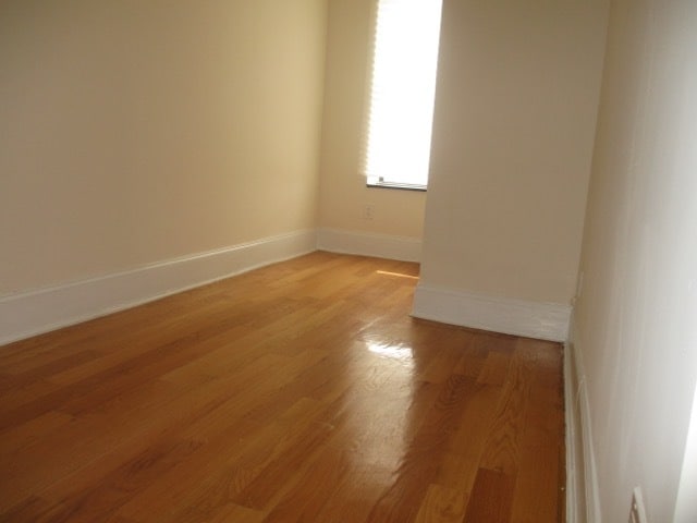 Building Photo - 442 Lorimer St