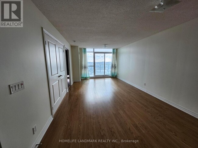 Building Photo - 50 Town Centre Court