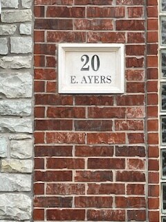 Foto del edificio - 20 E Ayers St
