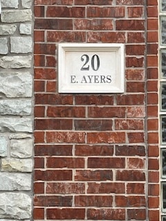 Building Photo - 20 E Ayers St