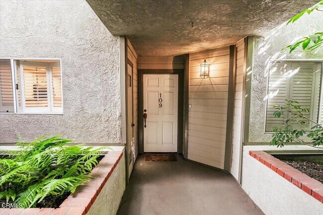 Foto del edificio - 961 E California Blvd