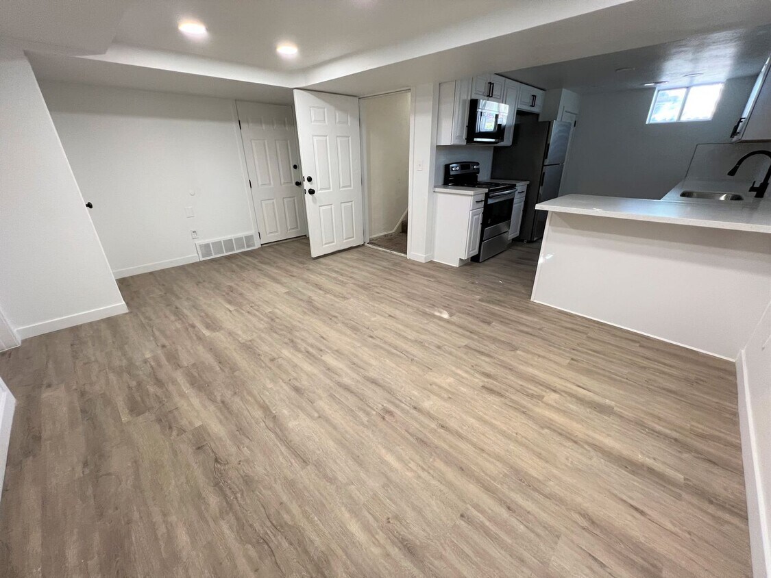 556 32nd St Unit 32 Down, Ogden, UT 84403 Room for Rent in Ogden, UT