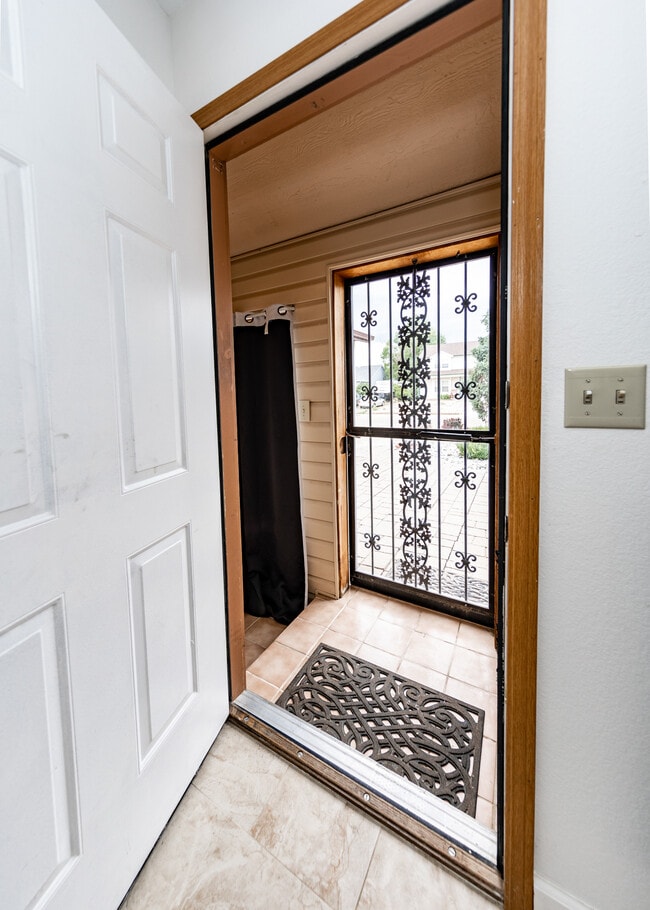 Foto del edificio - 838 Daffodil St