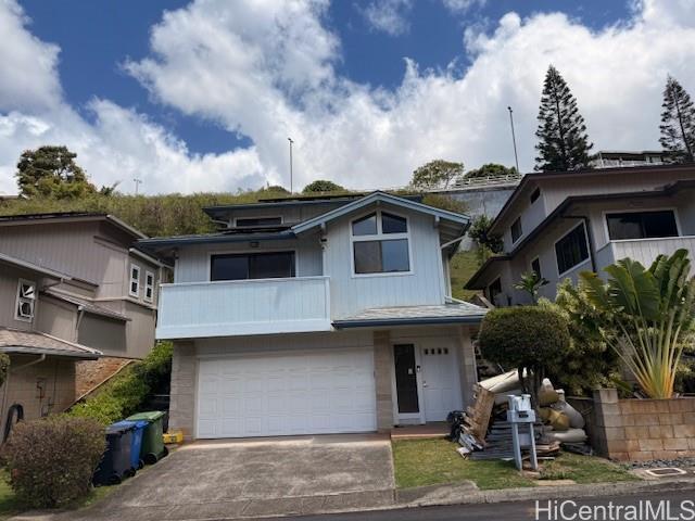Building Photo - 99-766-766 Holoai St