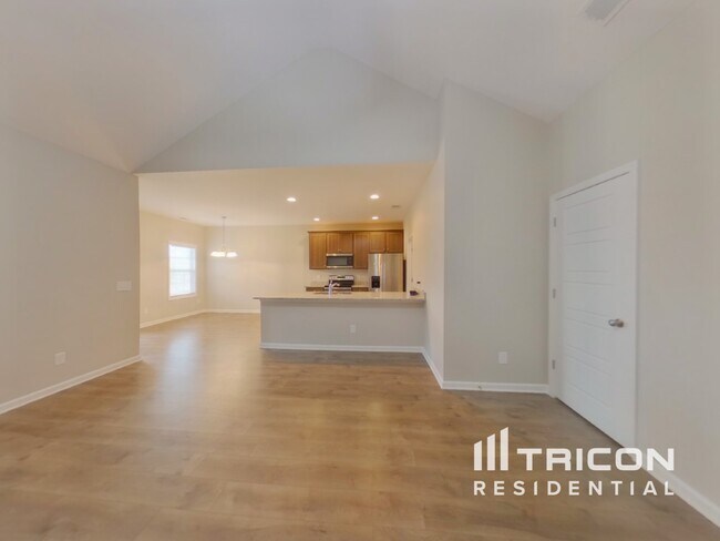 Building Photo - 827 Ellyson Dr
