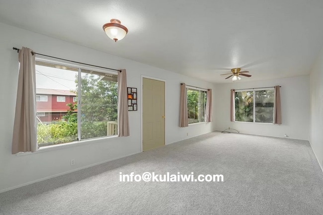 Living Room - 45-3219 Ohia St