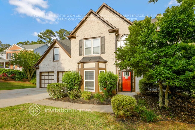Building Photo - 2256 Glenridge Dr