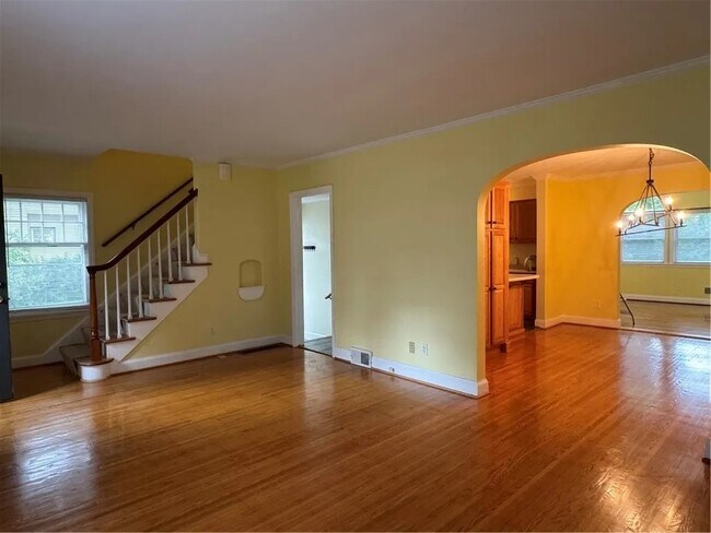 Foto del edificio - 74 S Main St