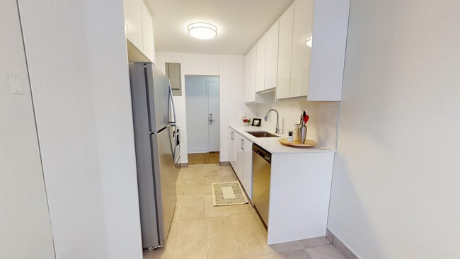 Building Photo - Gordon Avenue