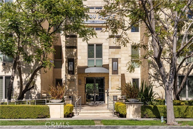 Foto del edificio - 1318 S Roxbury Dr