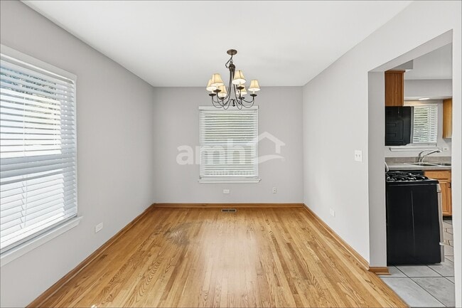 Foto del edificio - 652 Lakewood Farms Dr
