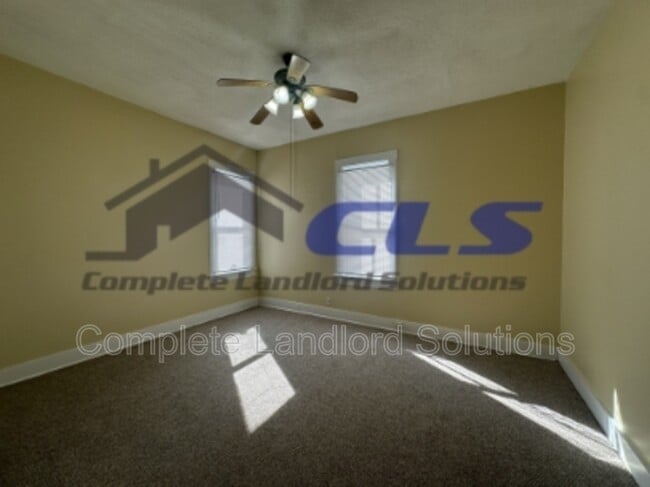 Foto del edificio - 1009 S 8th St