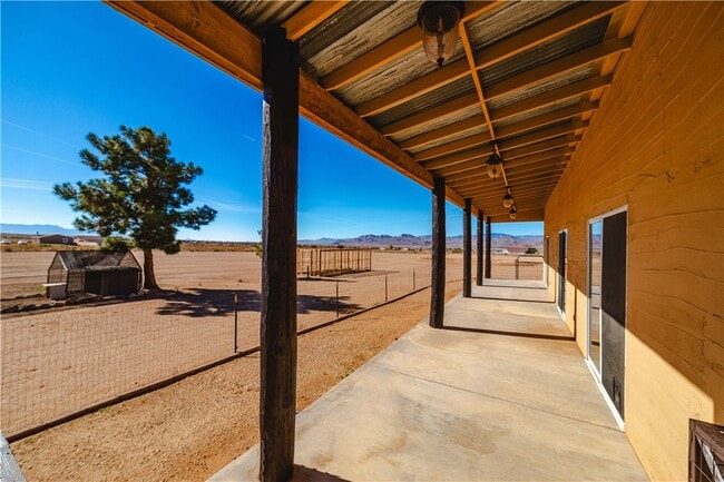 Building Photo - 10563 N Garrett Dr