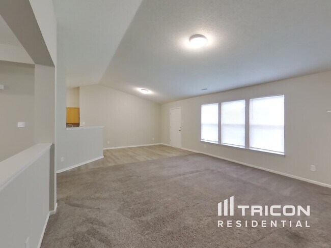 Foto del edificio - 10160 Split Rock Way