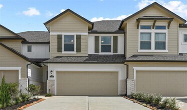 Building Photo - 7349 Hinsdale Dr