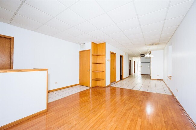 Foto del edificio - 3031 S Normal Ave