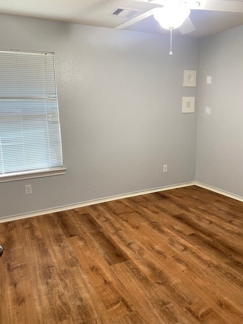 Building Photo - 1426 Joy Oaks Ln