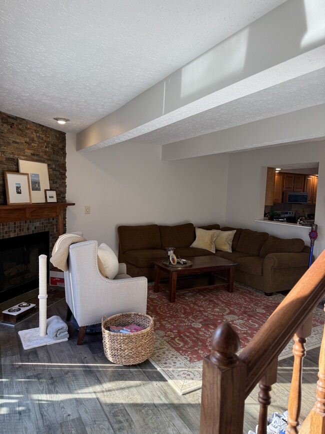 Foto del edificio - 6941 Dublin Village Dr