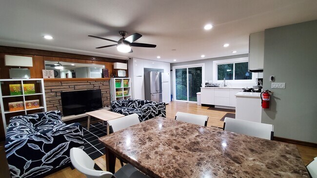 Foto del edificio - 1803 N 200th St