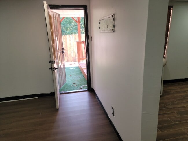 Building Photo - 5898 Manchester Ln