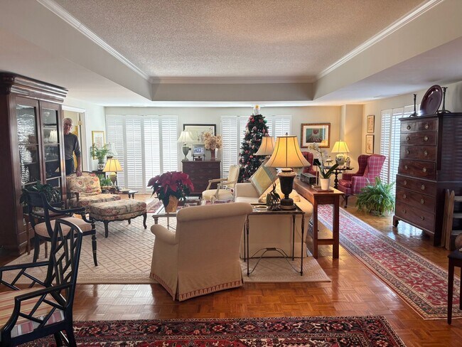 Foto del edificio - Luxury Living at its Finest!